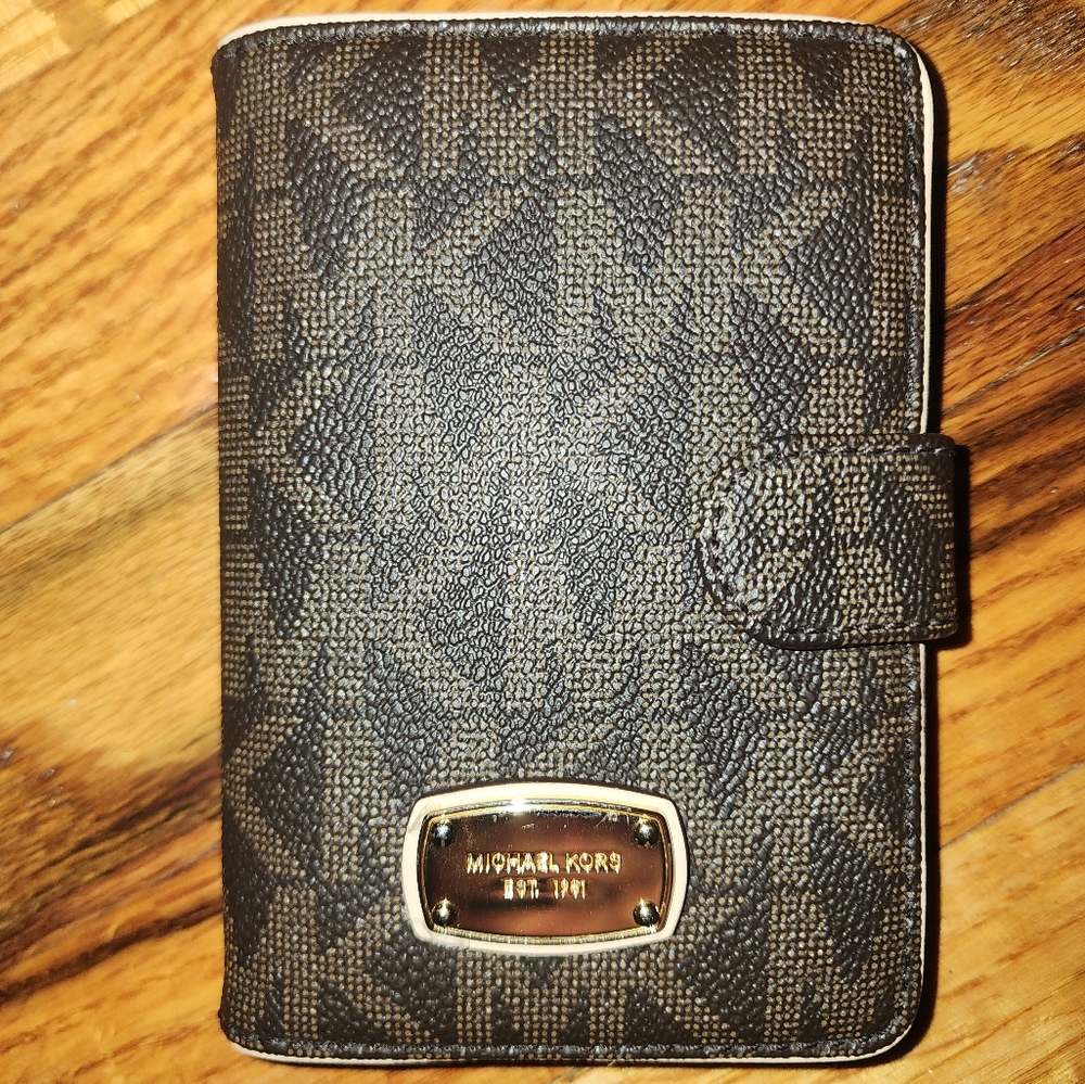 Michael Kors Passport Wallet